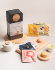Qi-Cha Moonlit Reunion Gift Tin (2 Mooncakes + 6 Tea Sachets)